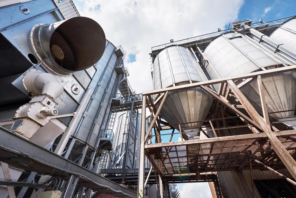 Industrial biomass boiler operation